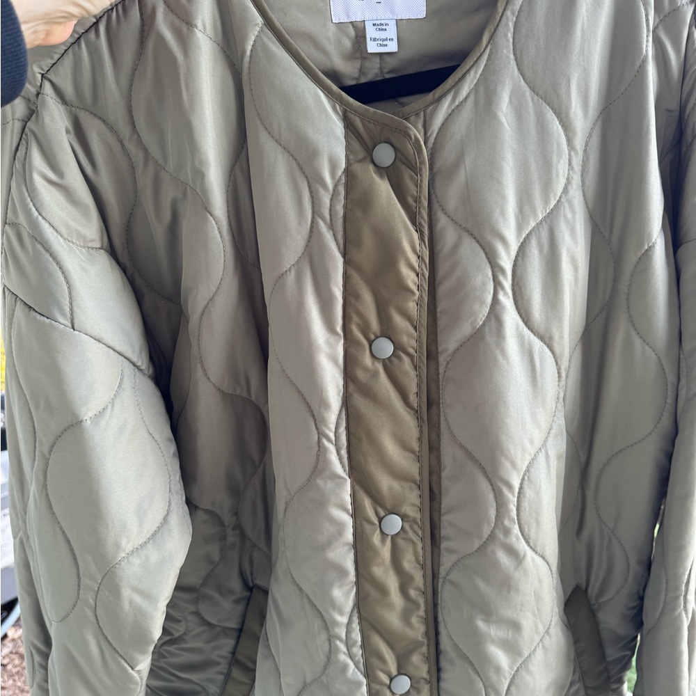 Sage/light olive quilted jacket, size medium